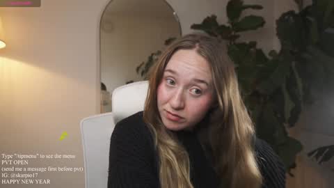 Im Scarlett  ONLINE  5pm-10pm NYC time  online show from January 12, 3:17 am