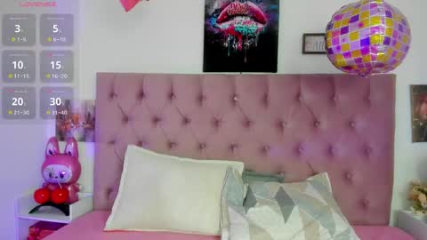 skay_wish online show from May 11, 2:45 pm