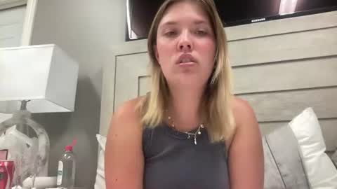 skiimaskabby online show from June 15, 4:37 am