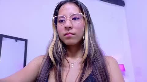 Snapshot of skinny_hottie18 chatting on February 15, 1:49 pm skinny_hottie18 online show from February 15, 1:49 pm