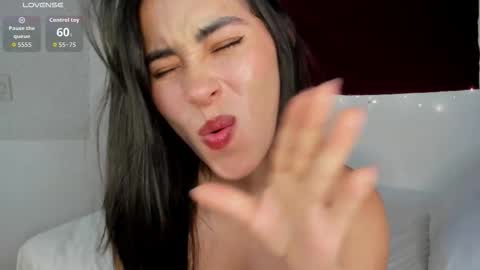 Loren Moreno online show from December 4, 2:44 am