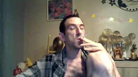 Snapshot of skinnybigcock2 chatting on October 5, 2:31 am SkinnyBigCock2 online show from October 5, 2:31 am