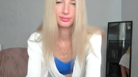 Snapshot of skinnyladyy chatting on March 11, 5:13 am Skinnyladyy online show from March 11, 5:13 am