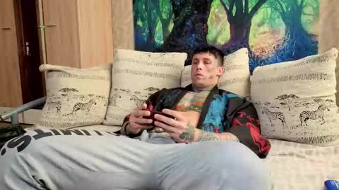 Snapshot of skirlingod chatting on September 29, 6:34 am skirlingod online show from September 29, 6:34 am