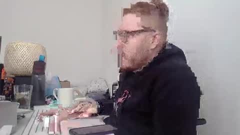 sklave_s online show from March 19, 10:10 am