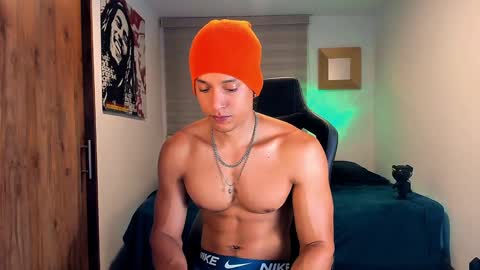 Snapshot of skull_prospect chatting on January 31, 11:24 am Liam Vokov online show from January 31, 11:24 am