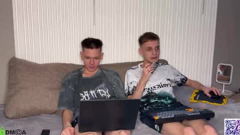 sky_hunter online show from October 30, 4:29 pm