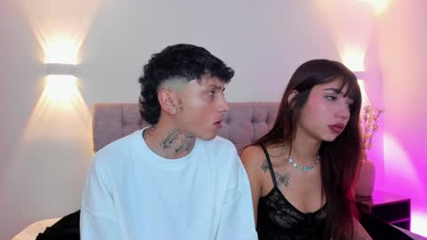 sky_n_zayn online show from April 10, 1:27 pm