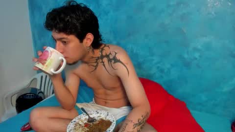 sky_wild online show from February 9, 6:54 pm