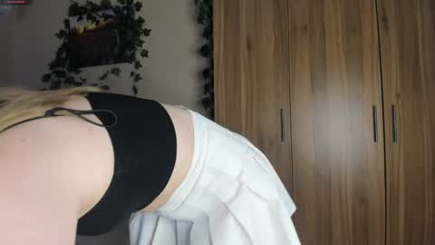 skyedavis online show from June 3, 2:09 pm
