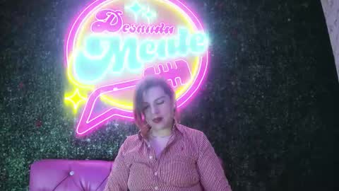 skylar__desire online show from October 20, 11:37 am