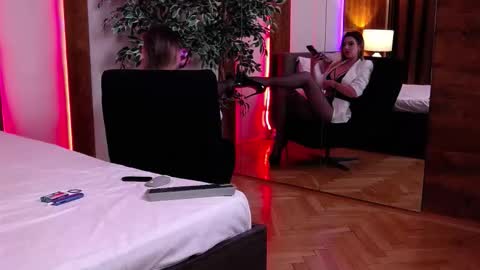 SkylarSpark online show from January 12, 9:44 pm