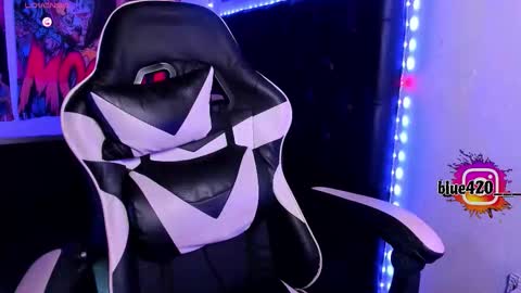 blue online show from March 7, 3:06 am