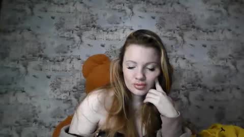 Skyler online show from December 14, 5:08 pm