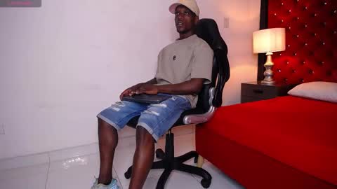 SKYLERBIGXXX online show from September 25, 4:08 am