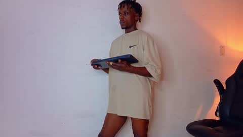 SKYLERBIGXXX online show from September 19, 6:06 am