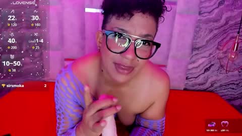 Snapshot of skylermoon_ chatting on October 10, 4:35 pm skylermoon_ online show from October 10, 4:35 pm