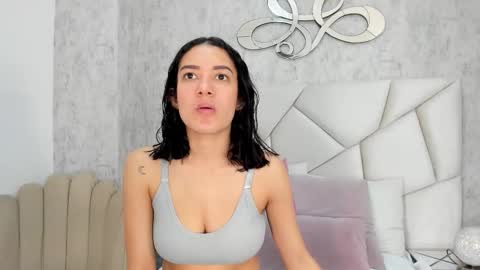 Skyler online show from January 15, 8:17 pm