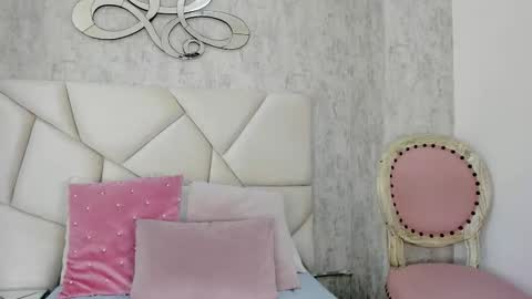 Snapshot of skylerwhite02 chatting on October 3, 8:06 pm Skyler online show from October 3, 8:06 pm
