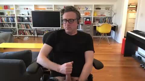 Skyline3371 online show from March 9, 6:00 pm