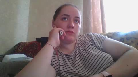 skyressie333 online show from May 28, 8:34 am