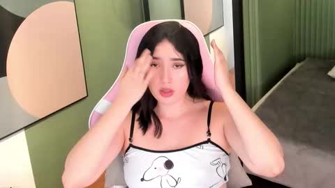 Snapshot of skyylee_ chatting on September 24, 3:52 pm abby online show from September 24, 3:52 pm