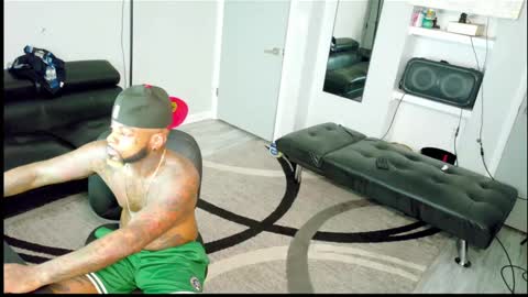 Snapshot of slangondemhoes chatting on October 11, 6:33 pm nasty twitter KASHCARTERATL online show from October 11, 6:33 pm