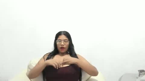 lola and master online show from April 2, 2:41 am