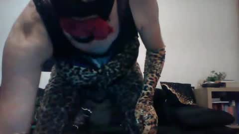Snapshot of slaveforgodess chatting on September 24, 12:50 am slaveforgodess online show from September 24, 12:50 am