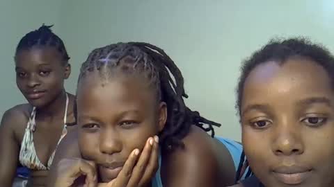 sleciah online show from January 18, 8:07 pm