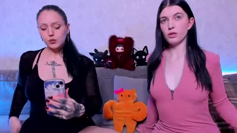 Hi We are Iva and Angela Nice to meet u 3 online show from May 19, 6:26 pm