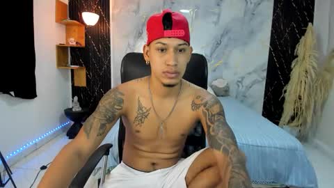 slim_master12 online show from April 27, 11:24 pm