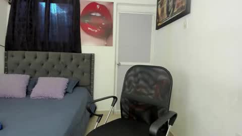 slim_master12 online show from March 9, 9:08 pm