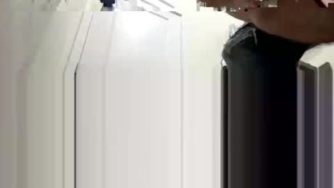 slimbuttniceguy online show from December 31, 6:35 pm