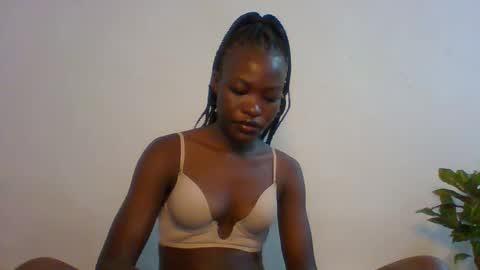 slimdiva online show from November 1, 2:34 am