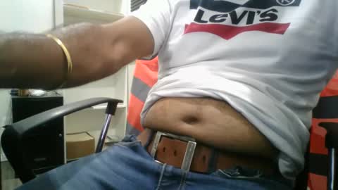 Snapshot of slimjimorange9 chatting on September 20, 7:39 pm slimjimorange9 online show from September 20, 7:39 pm