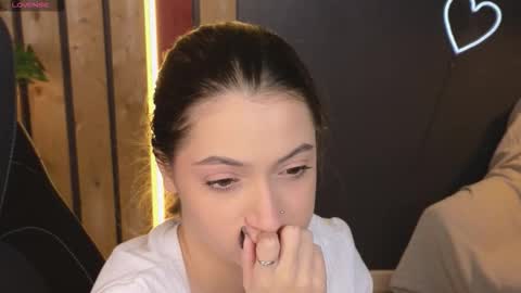 Emilia online show from November 10, 12:19 pm