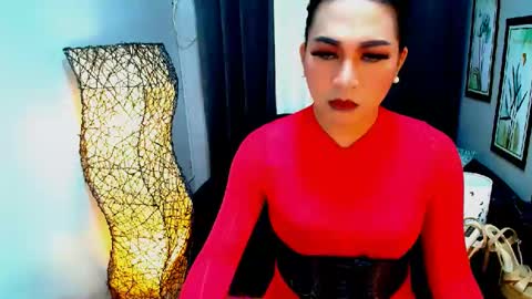 Snapshot of sluthotcummer69x chatting on December 2, 1:40 am EMPRESS GODDESS KRISTINE online show from December 2, 1:40 am