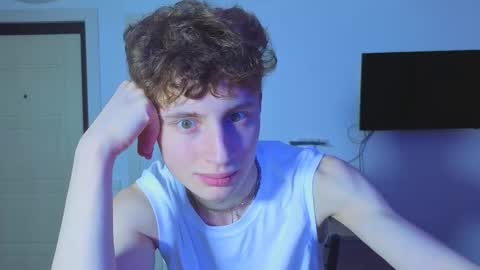 sluttsavage online show from March 30, 9:15 pm