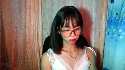 sluttypatotie online show from May 19, 4:47 pm