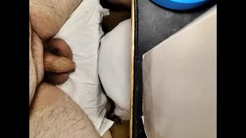 Snapshot of small_1986 chatting on February 9, 11:25 pm transmisin gratuita bajo demanda  free broadcast on demand online show from February 9, 11:25 pm