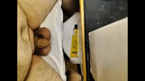 Snapshot of small_1986 chatting on December 20, 5:14 am transmisin gratuita bajo demanda  free broadcast on demand online show from December 20, 5:14 am
