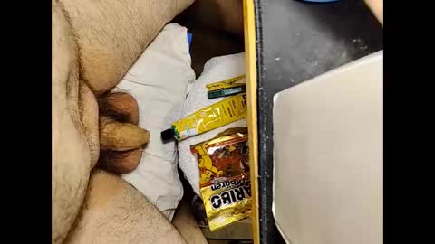 Snapshot of small_1986 chatting on January 25, 12:16 pm transmisin gratuita bajo demanda  free broadcast on demand online show from January 25, 12:16 pm