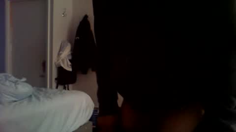 smallguy19945 online show from May 23, 6:42 am