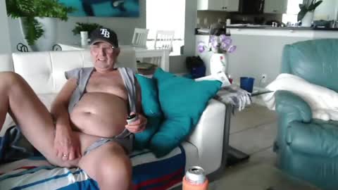 Daddy online show from June 28, 6:15 pm