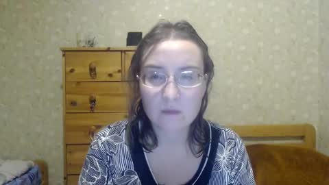 Snapshot of smart_rose chatting on February 13, 1:08 am smart_rose online show from February 13, 1:08 am