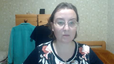 Snapshot of smart_rose chatting on October 27, 10:10 pm smart_rose online show from October 27, 10:10 pm