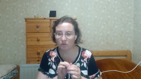 Snapshot of smart_rose chatting on September 19, 10:13 pm smart_rose online show from September 19, 10:13 pm