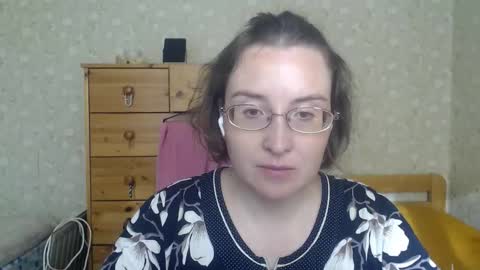 Snapshot of smart_rose chatting on September 14, 6:15 am smart_rose online show from September 14, 6:15 am