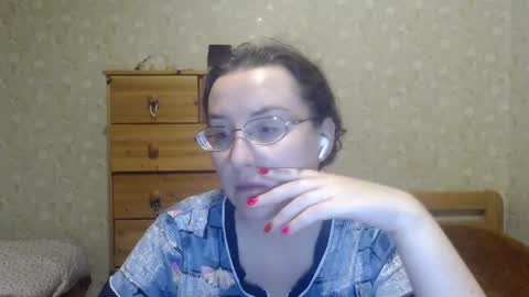 Snapshot of smart_rose chatting on March 8, 7:53 pm smart_rose online show from March 8, 7:53 pm